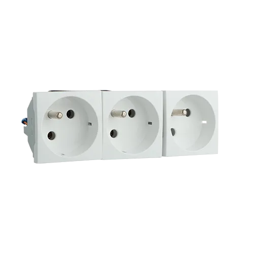 PRISE TRIPLE COURANT FRANÇ - 6 MOD BLANC